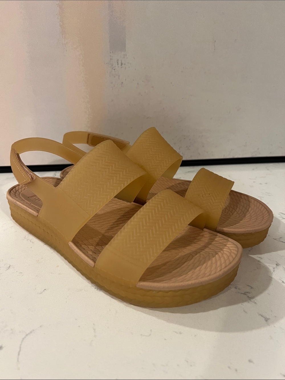 Reef Women's Water Vista Sandals in a neutral tan color size 8